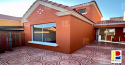 Casa Aislada de 2 Pisos en Venta